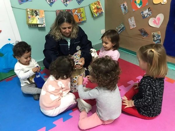 Berçario infantil perto de mim